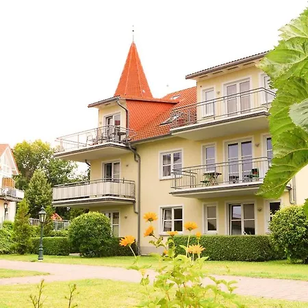 Ferienapartment Mit Balkon, Tiefgarage Und Nutzung V. Wellnessbereich *